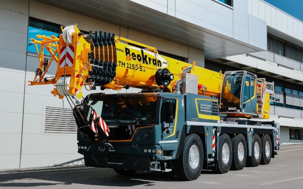 150 Tona LIEBHERR LTM 1150-5.3